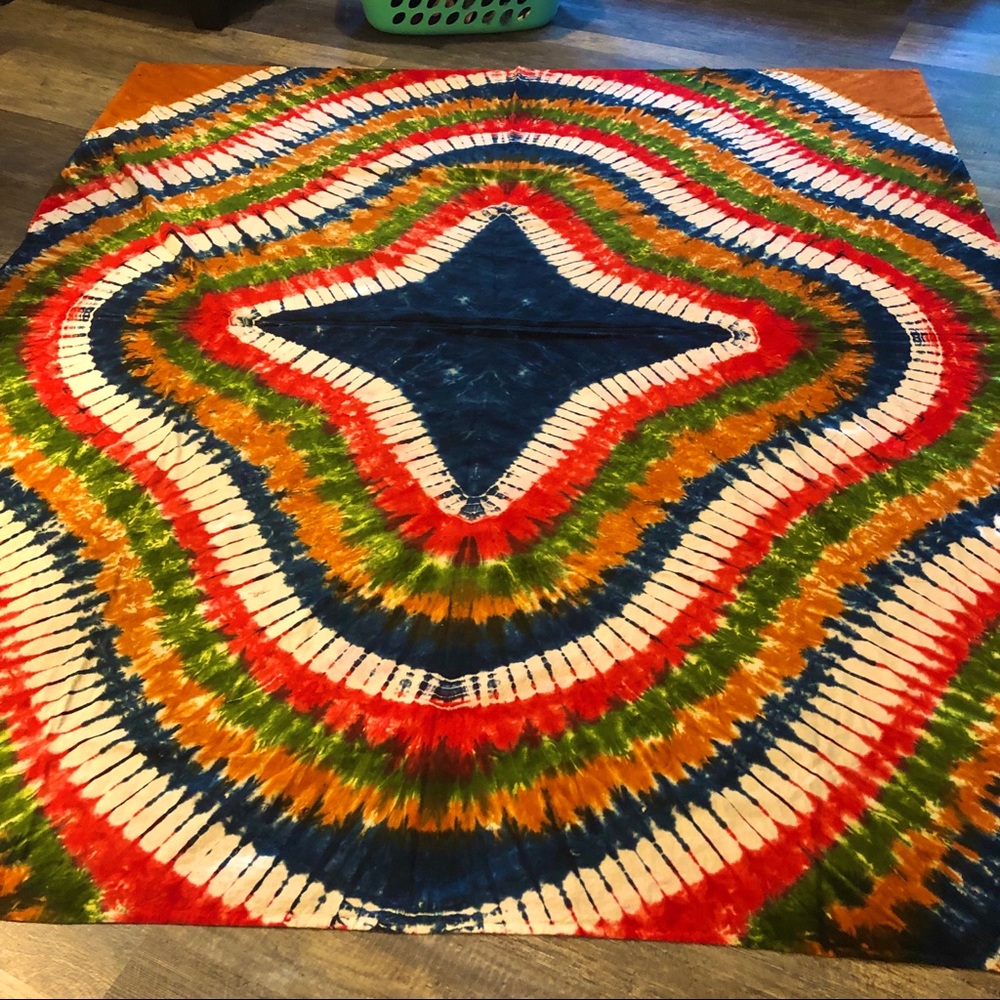 Earthbound Trading Co. new beautiful huge tapestry